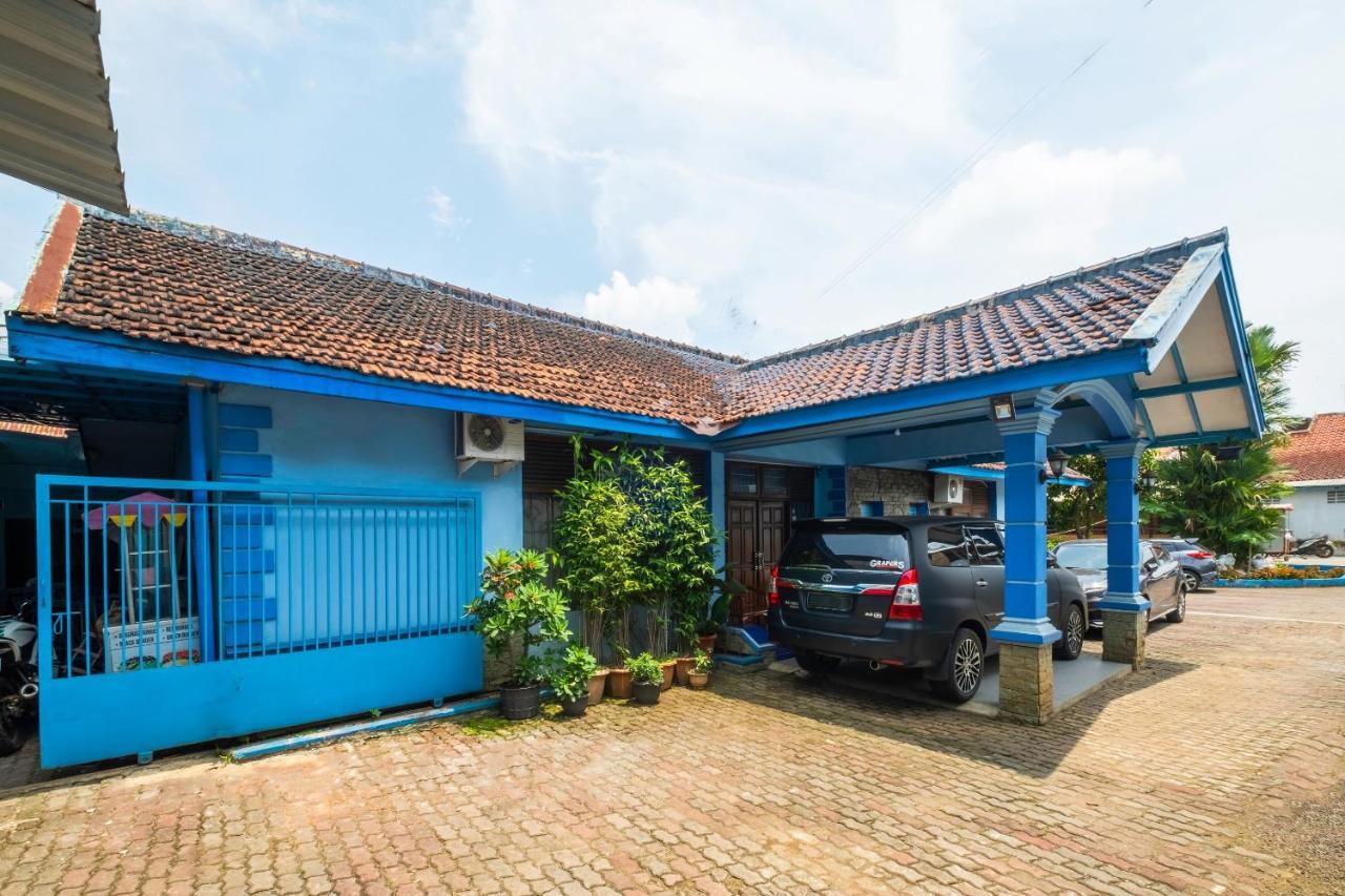 Hotel Reddoorz Syariah At Jl Pangeran Hidayatullah Cianjur Esterno foto