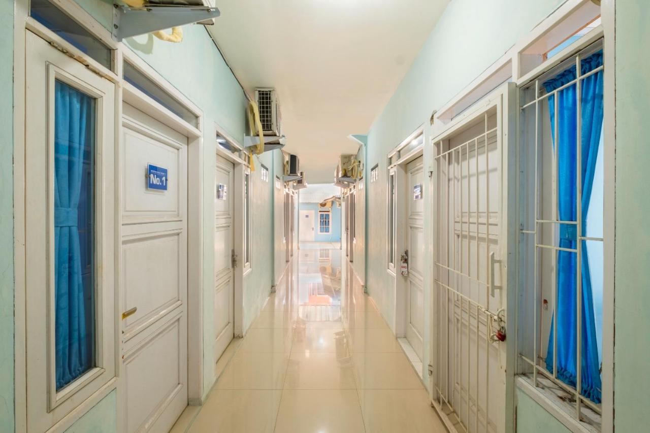 Hotel Reddoorz Syariah At Jl Pangeran Hidayatullah Cianjur Esterno foto