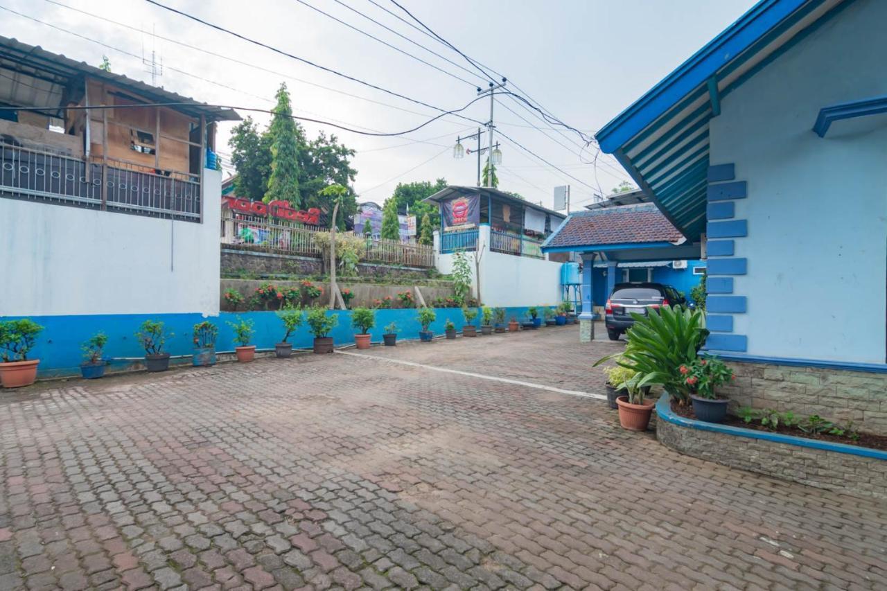 Hotel Reddoorz Syariah At Jl Pangeran Hidayatullah Cianjur Esterno foto